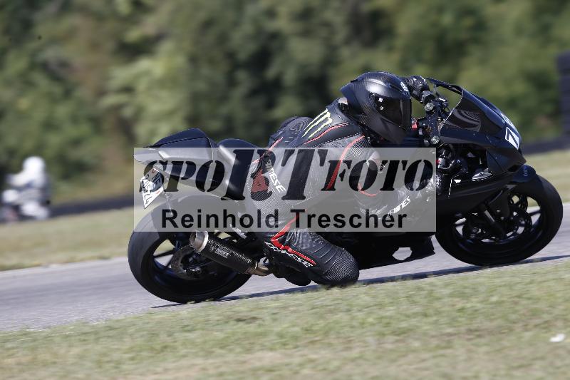 /Archiv-2025/49 26.08.2025 Cornu Master School ADR/gruen-vert/73